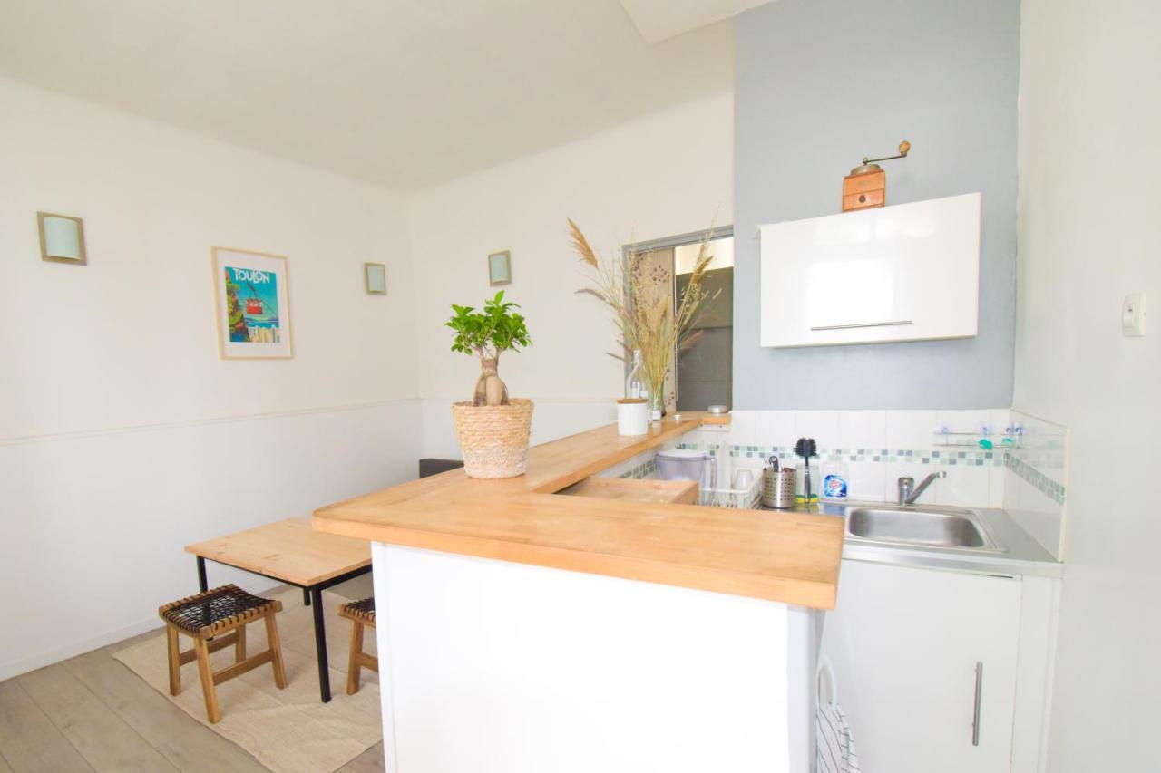 Le 92 Toulon Bas Faron Apartment Exterior photo